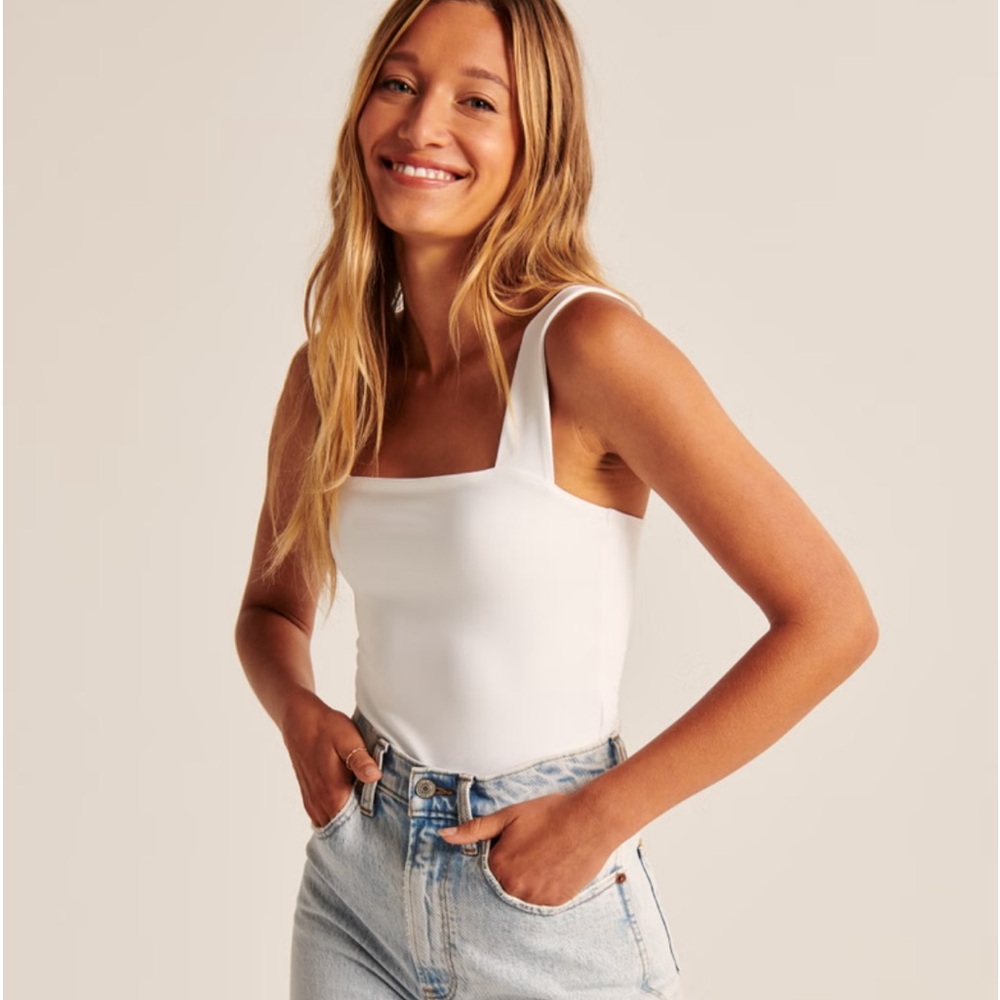 Abercrombie & Fitch Double-Layered Seamless Fabric Squareneck Bodysuit